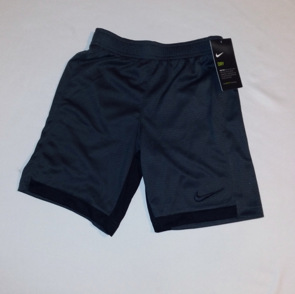 Nike Boys Youth 2pc Short & Tee Set - 7y - Picture 4 of 5